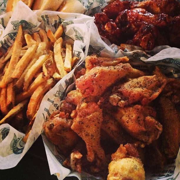 WingstopMexico's tweet photo. ยกViernes de desestrรฉs..... ๐๐ป๐ ๐#WingstopMiAmor #WingstopMeEncanta https://t.co/LBF4PiHbGI