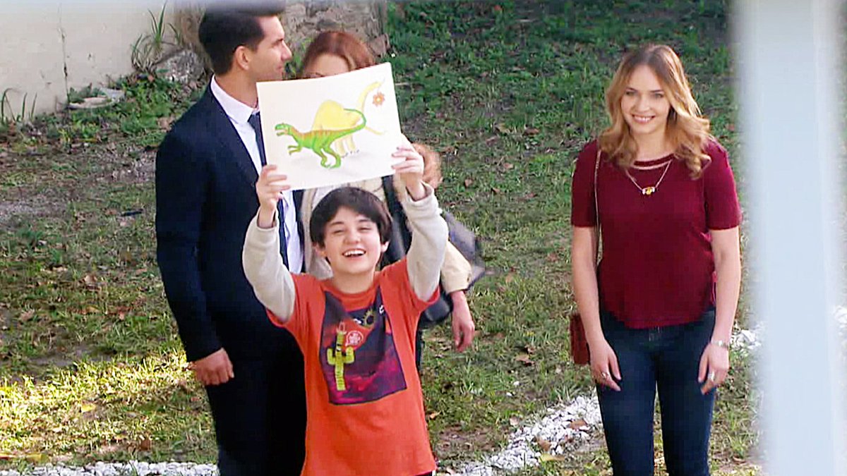 Fabiolita recibe una visita muy esperada. Ya comenzó <a href="/EvaLaTrailera/">Eva La Trailera</a>  <a href="/NicApollonio/">Nicole Apollonio</a> @MinnieWestClub