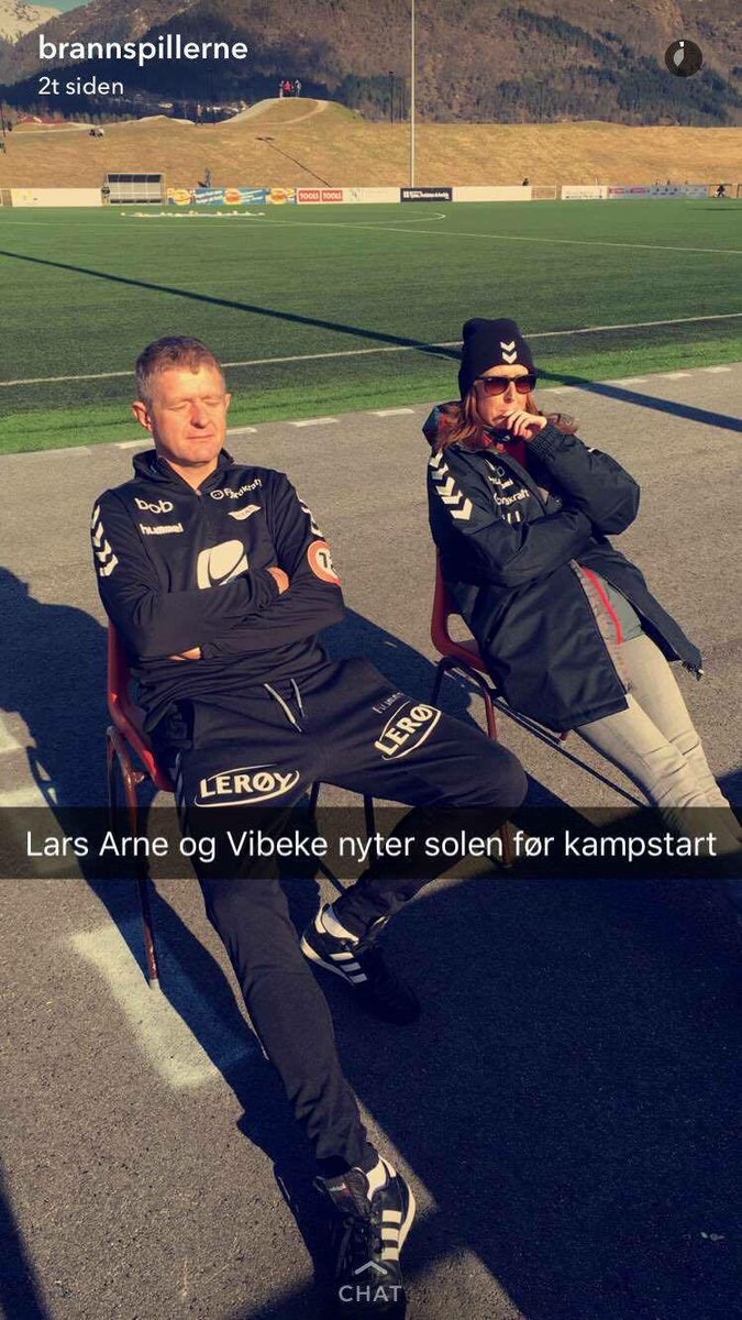 PlMland's tweet photo. HVER gang denne mannen soler seg, ender det med overkjørsel. https://t.co/dv7OpHhItJ