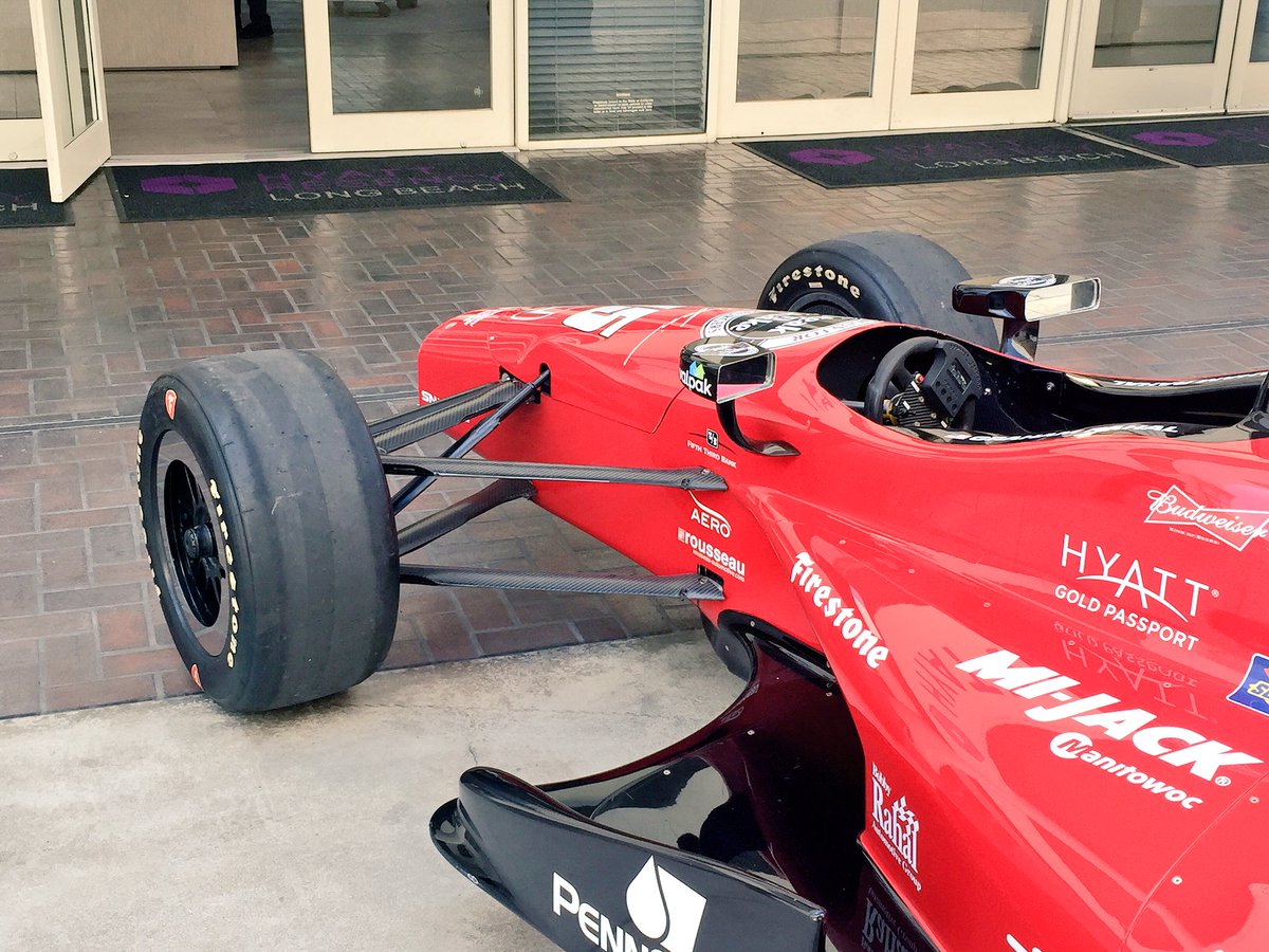 HyattLongBeach's tweet photo. This is going through those doors into our lobby. How? Follow to find out! #HyattRegencyLB #TGPLB https://t.co/TxPEA4XFo1