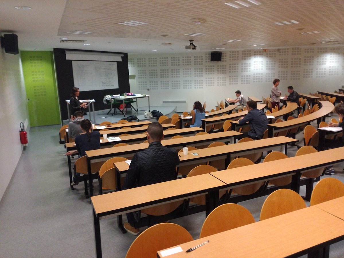 Longobardi_Pro's tweet photo. Concours @ecricome sur notre campus Toulonnais : courage aux postulants. @KedgeBS @TashinaGiraud https://t.co/KNEgGhj1OJ