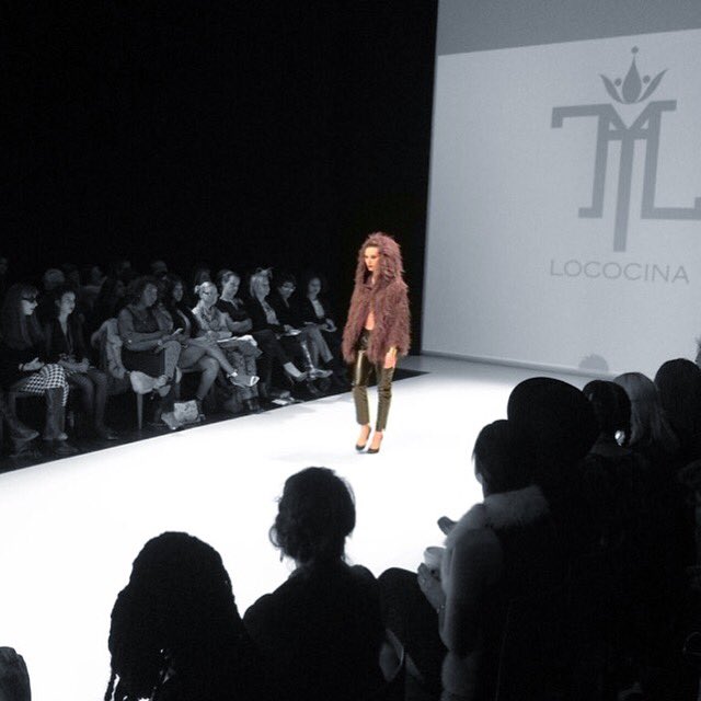 TifRoseMiles's tweet photo. One of my favorite looks from the firs night of #FAT2016 @Lococina @FashionArtTO #FashionArtToronto https://t.co/fXlSdn1pUL