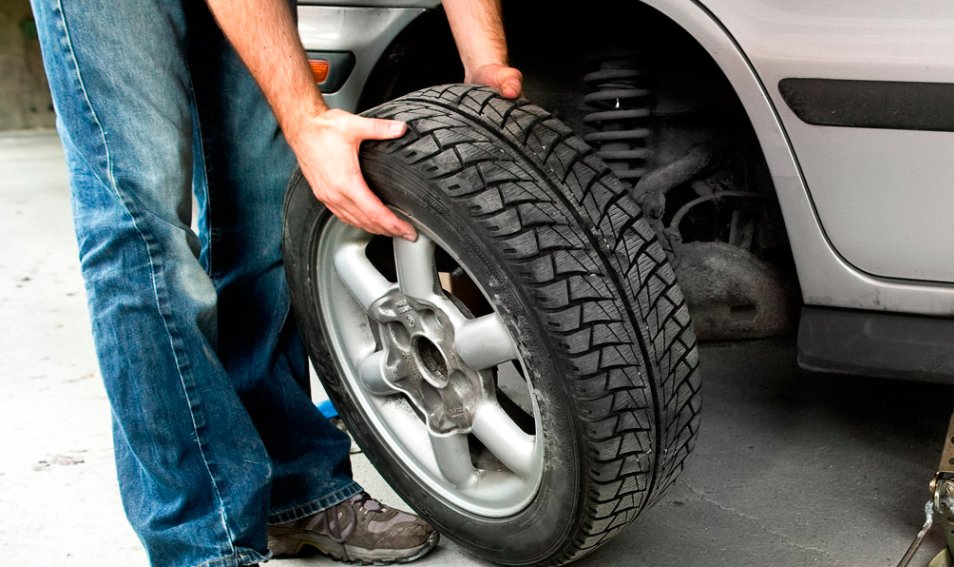 NicholsLube's tweet photo. Come to Nichols Lube Express for Oil Changes, Tire Rotations, &amp; more! Tire Rotations are needed every oil change! https://t.co/bHgLIFm2dW