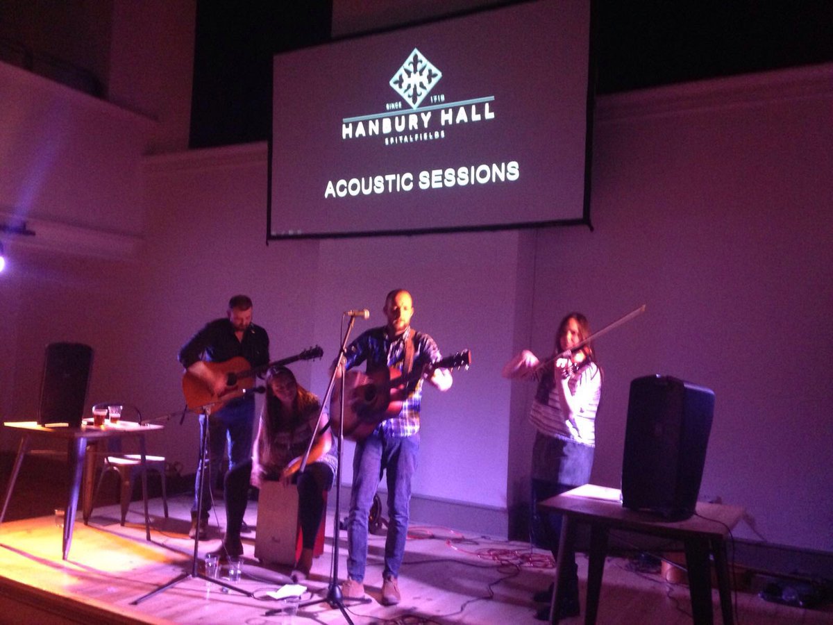 SpitsVenue's tweet photo. #applesimhome rounding up a fantastic evening @HanburyHall #acousticsessions https://t.co/HY80RviAaG