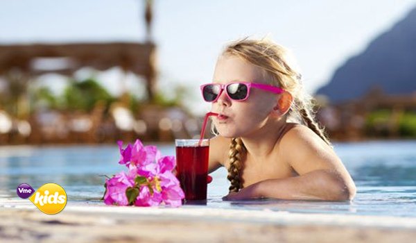 vmekids's tweet photo. ¿Calor?, toma un té caliente para estimular la sudoración, mecanismo natural de refrigeración corporal  #VmeKids https://t.co/iN04v3icG1