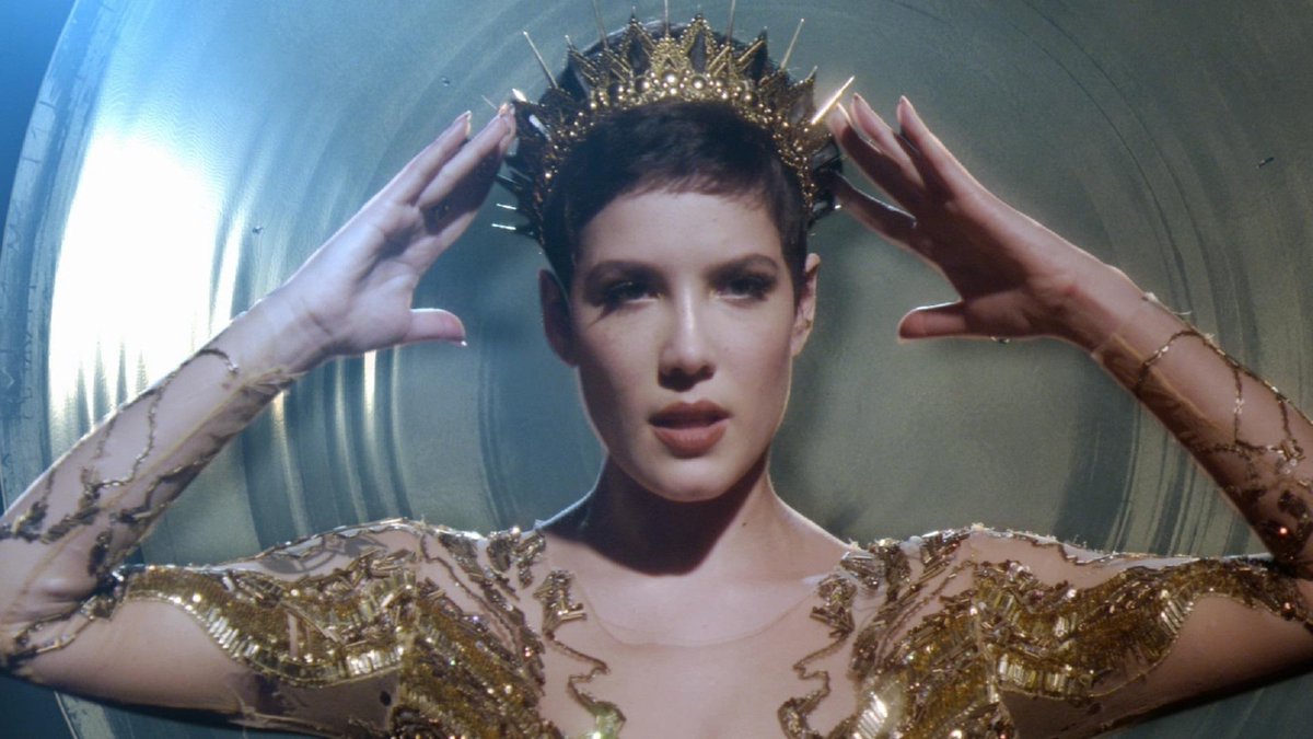 Vevo's tweet image. Watch @halsey slay in her new video for #Castle 👑 bit.ly/1TRTqJ7