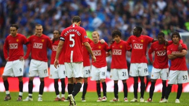PerSempreUnited's tweet photo. Jangan terlalu senang dulu gaes, terakhir kali ketemu Everton di Wembley, kita kalah.

So, keep calm! 😁🙏🏼 https://t.co/se7zdtqHtC