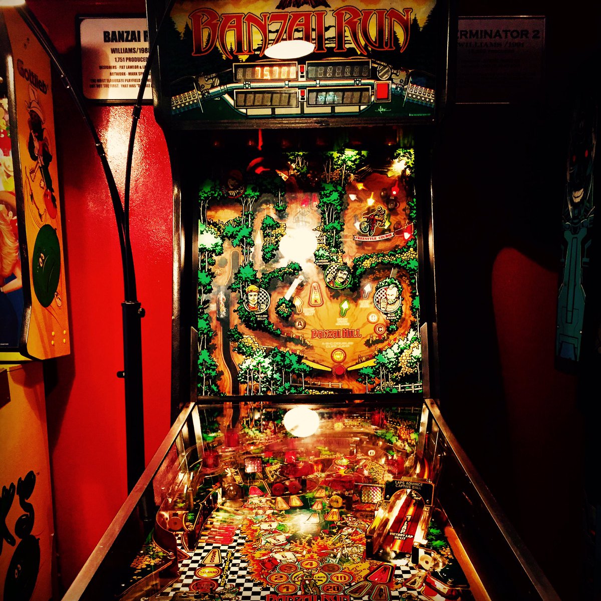 DevinLawrence's tweet image. If you can't find a time machine...find a pinball museum #banzairun #highfkinscore #upperdecker #pinballer4life