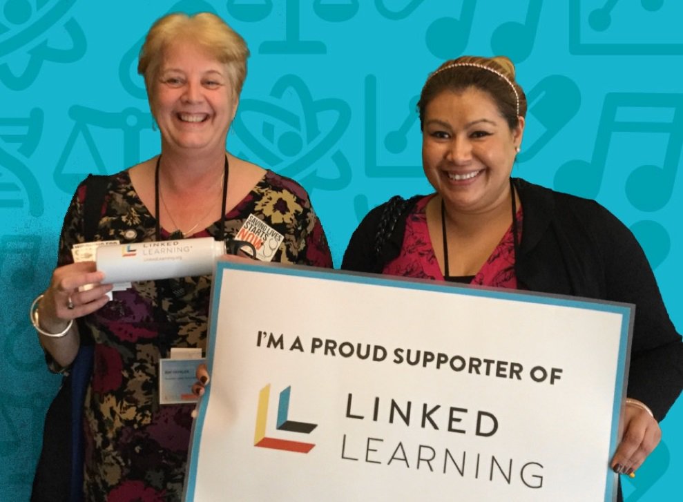 iLinkedLearning's tweet photo. Happy you could join us at #LLcon2016!! #linkedlearning https://t.co/vfJtNseZaA