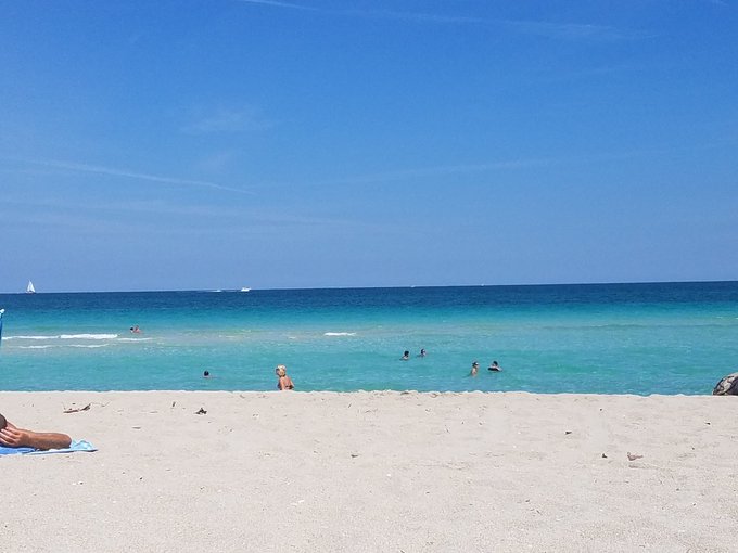 Pictures from vacation on #sobemiami #nudebeach #HauloverBeach so freeing! https://t.co/QmPKCSDHWk<a href="/tag/sobemiami"class="tags">#sobemiami</a><a href="/tag/nudebeach"class="tags">#nudebeach</a><a href="/tag/hauloverbeach"class="tags"><span>#hauloverbeach</span></a>