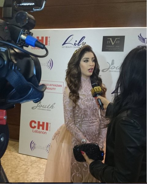 Saddamdemiche's tweet photo. سهيلة تحاور #Et_بالعربي 
يا عمري يا عمري ياعمري 
هاد البرنامج الاقرب لقلبي
#SouhilaMissStarAc2016
#Souhilabenlachhab https://t.co/acxKyJRjqh