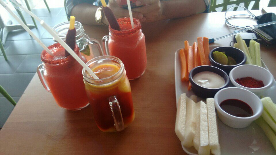 NateDantori's tweet photo. I'm at @MilagritoBar in Villahermosa, Tabasco w/ @coquealcoles https://t.co/vC8zPv5yj3 https://t.co/EiSNwXurjZ