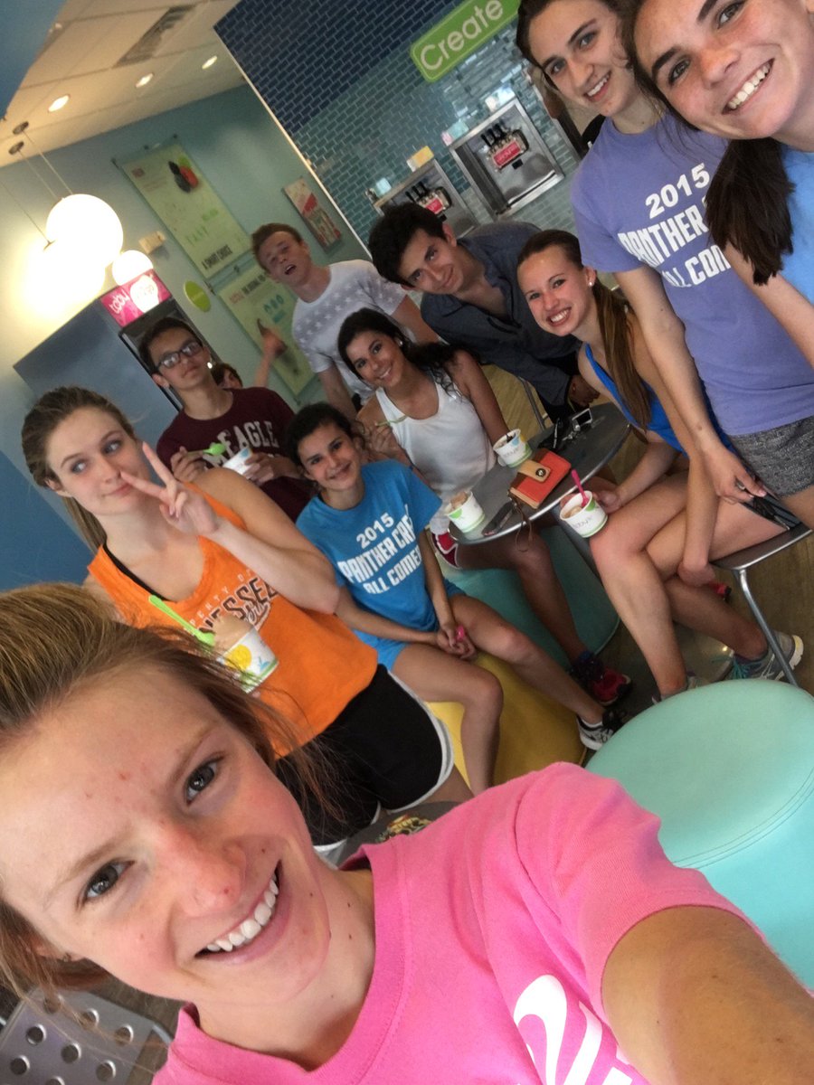 makenzie_jones's tweet photo. Track team treats at TCBYβ€οΈπ¦ππΌ #TTTT #TQuad (at @TCBY in Morristown, TN) https://t.co/dZdAaqOchq https://t.co/zEoBk1kTF4
