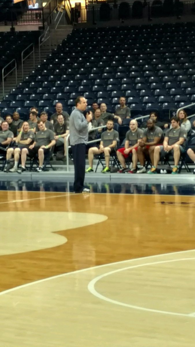 WellbrookeSB's tweet photo. Coach Brey getting the teams for #MenOfHeart pumped up! #hearthealth #coachbrey @TrilogyLiving @American_Heart https://t.co/vsj46OADRy