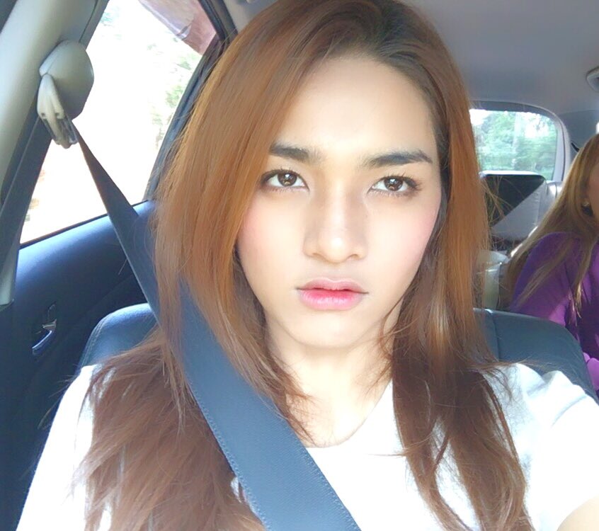 Benzccm_'s tweet photo. ปากเป็นอะไรคะ ??
ตอนนี้กำลังเดินทางบ้านนอก 😏
#BenzHelloSongkranAtHATYAI https://t.co/HXVEQmPl2q