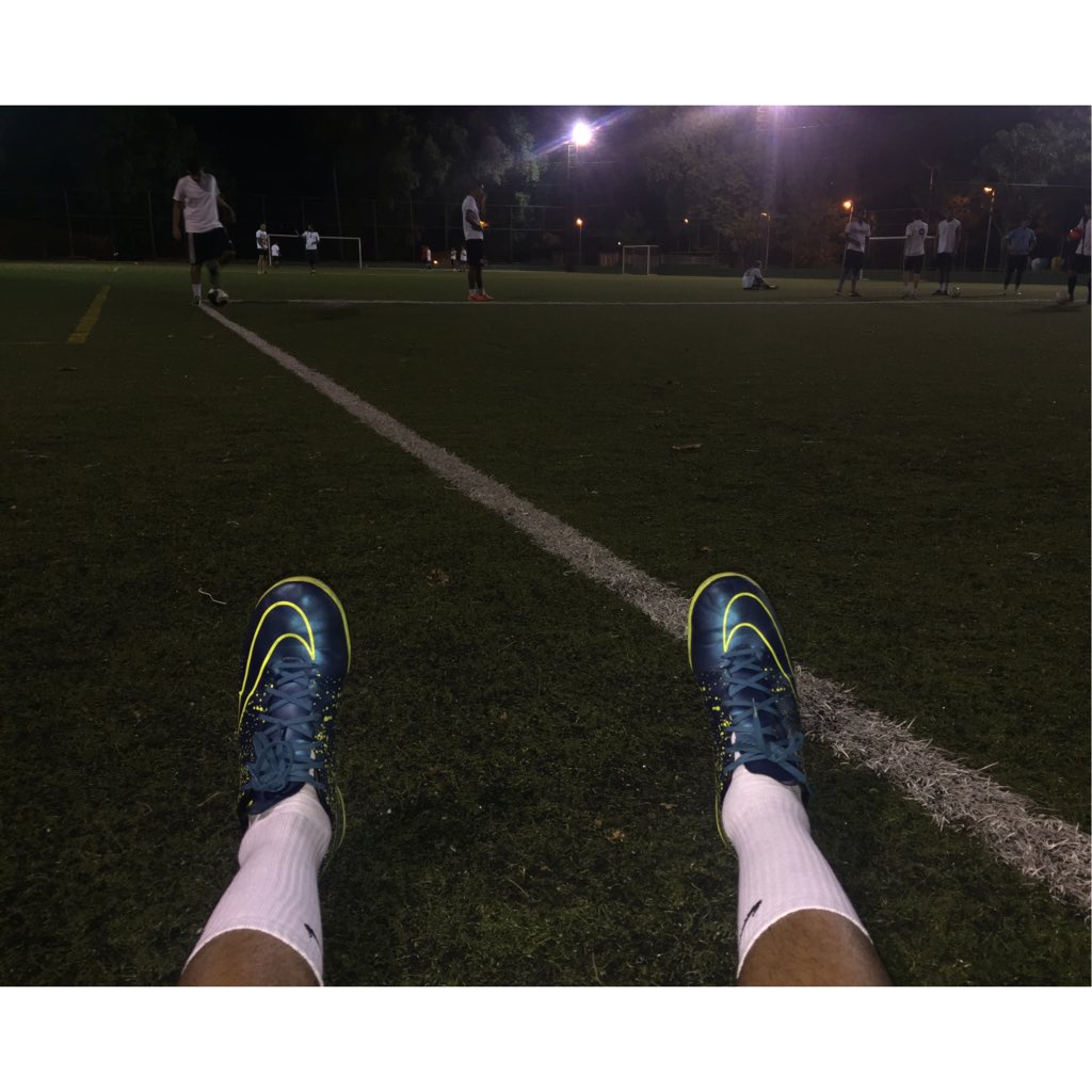 gabriellima_21's tweet photo. Famoso migué no aquecimento antes do amistoso 😂⚽️👊🏼🙏🏼 #CTPB https://t.co/dtk679MpYF