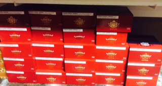 StLouisCigars's tweet photo. Rep.Rep @punchcigars! ON BLAST,@punchcigars, amigo! #PUNCHWEDNESDAY, DROOGIES! UNTIL 10PM. from the only&amp;one #MPCI https://t.co/Nbck4Vx0GS