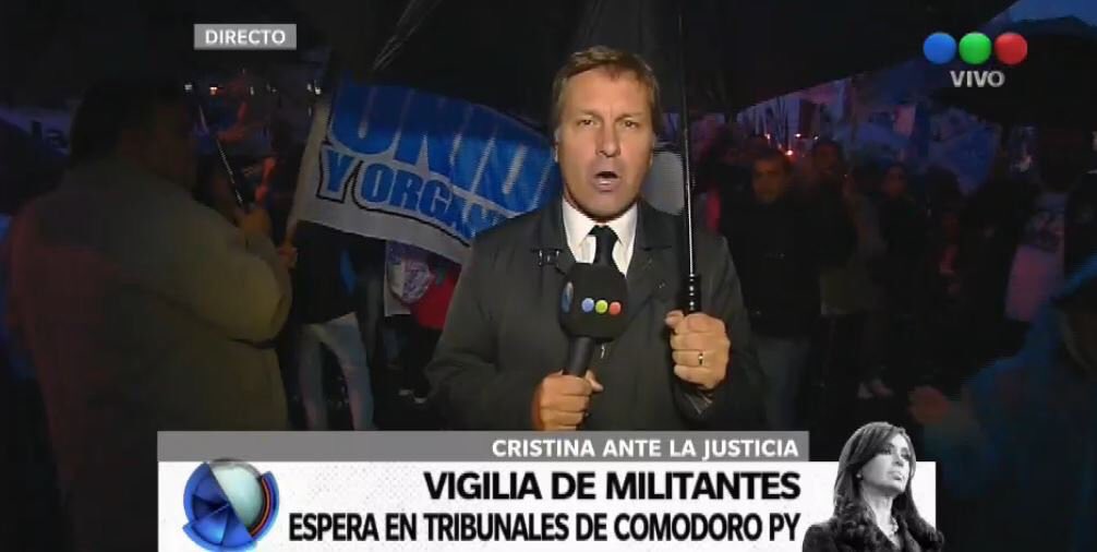 guillepanizza's tweet photo. Gracias por acompañarnos durante 7 horas de transmisión @bairesdirecto @telefenoticias @MorfiTelefe #DeclaraCFK https://t.co/0FZC1fDS0Q