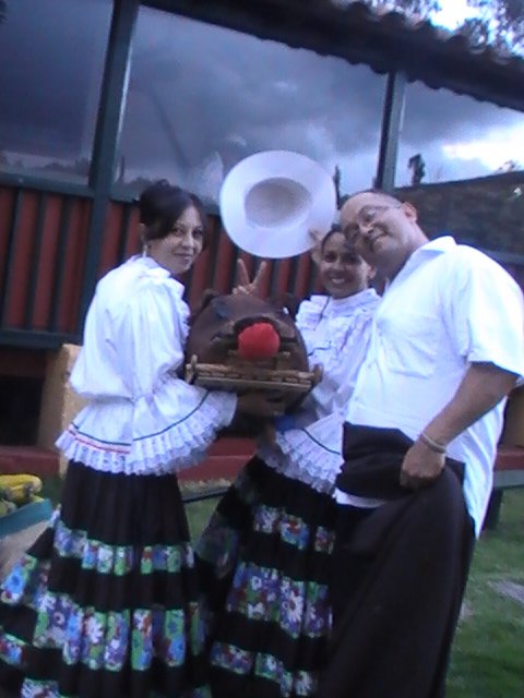 Eventos_Chia's tweet image. Eventos Empres. Garantizamos ambiente musical rumbero equipos de sonido iluminación Dj duendesproducciones.com/eventos-empres…