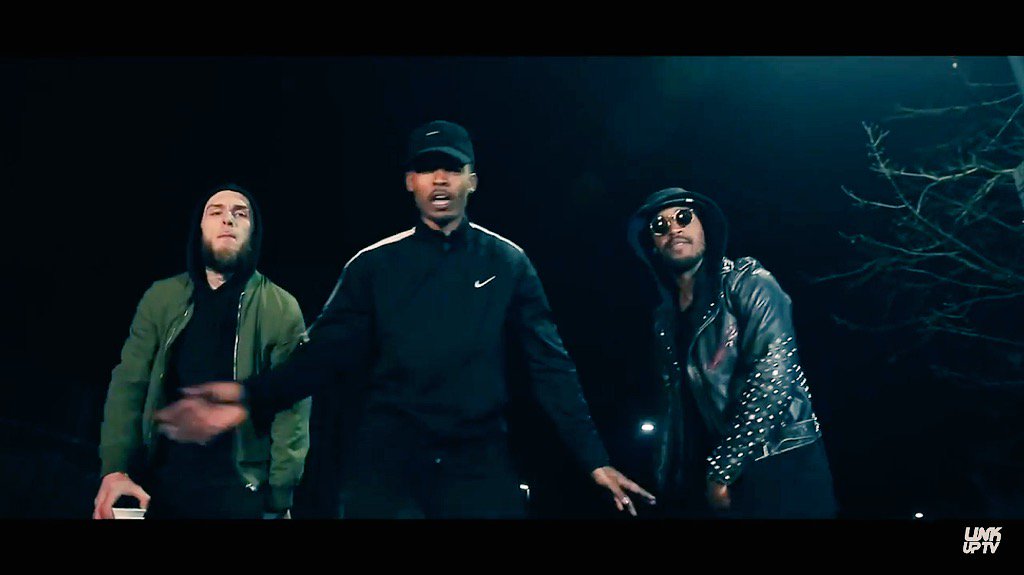 the1ceize's tweet photo. Ceize ft Koopa &amp; Paige aka Paige - Dash 230 (Certi)🔥🎥👉🏿 https://t.co/ugRKhEjOIz 
More visuals on the way...🎥🔫⏱💣💥🔥🔥 https://t.co/8tVN828vrp