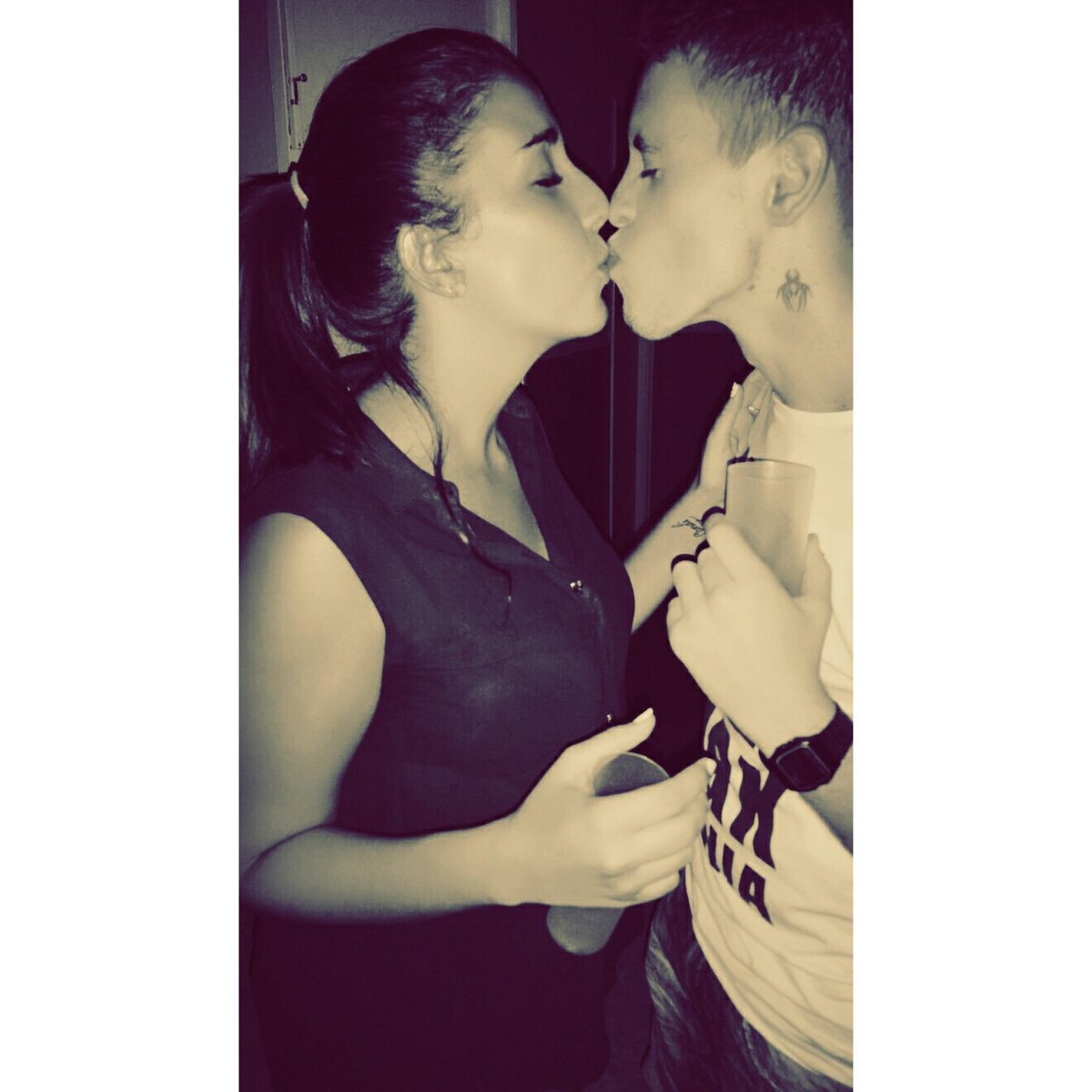 BeaBAC's tweet photo. #DiaInternacionalDelBeso  @sergyo38 https://t.co/D2eFJ8sv8q