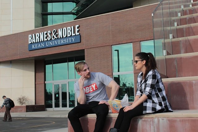 Smart__Meals's tweet image. Kean students enjoying their #smartmeals on campus