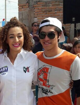 JaimeAlvidrezAr's tweet photo. En el arranque de campaña de @GabyHLopez 
#PorUnDurangoAl100  #ConLaChina https://t.co/Xqsg7g14JR