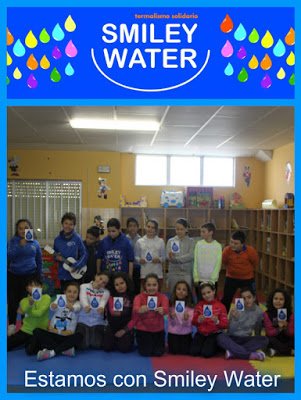 SmileyWater's tweet photo. Los niños del CEIP Bibei de Viana do Bolo (Ourense) nos muestran su apoyo.
@Mjnovo @AlejandroAbadMu #SmileyWater https://t.co/unSl60UTeV