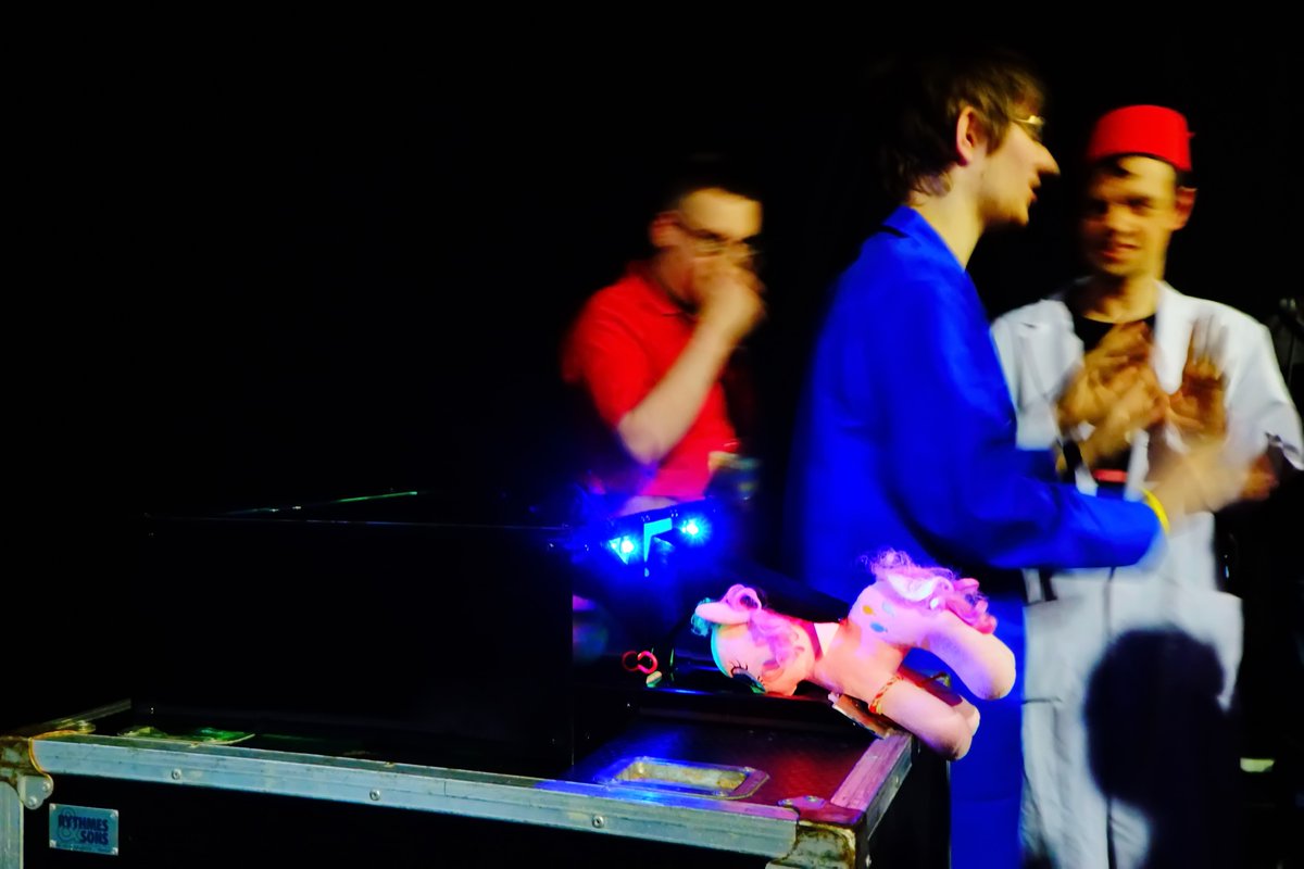 zShadowWalker's tweet photo. @Buckcon A few of the Pictures from #Buck2016 Event enjoyed by the whole family even if some of them were working https://t.co/yNrwKgsKAT