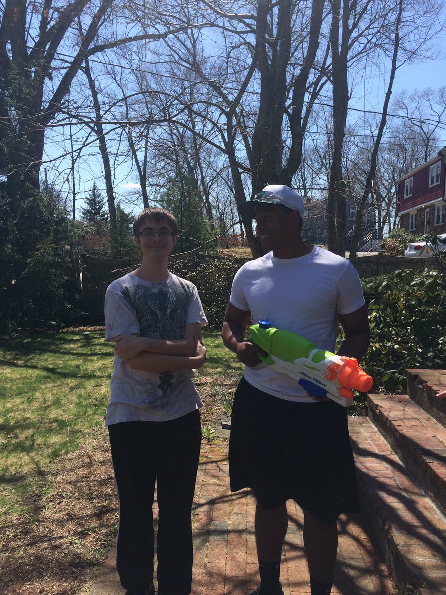SunsoutGunsou16's tweet photo. Mike McGowan and Eric Wade. REST IN PEACE. #teambricksquad #powerhouse https://t.co/hopFRJsHJF