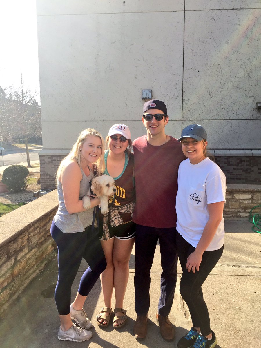 mackenziekeefe's tweet photo. Woof πΆ #FFC16 #XOFFC @MinnesotaPikes https://t.co/apVTOuMluB