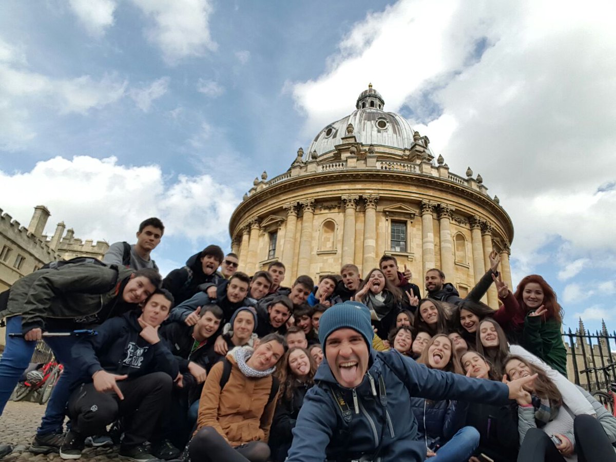unaitxo05's tweet photo. Bidai azteziña errepikatzeko modukoa, millaesker deneei!!!! @egapegaztegela #ikasbi16 #londoncity https://t.co/P5Nz2zTUiT