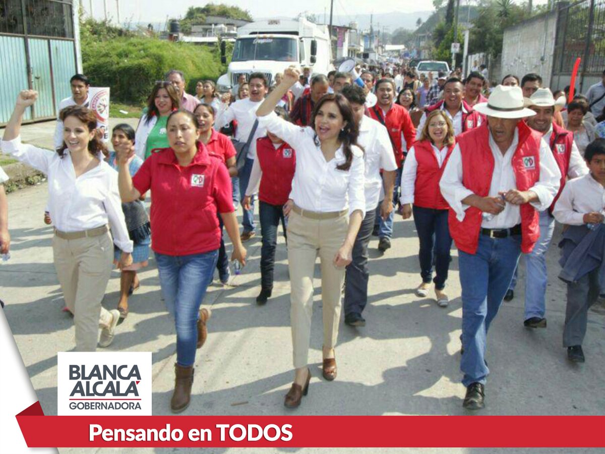 SoyBlancaAlcala's tweet photo. Basta de hacer cosas por capricho, es hora de cambiar y poner fin a las imposiciones #Xiutetelco #PensandoEnTodos https://t.co/C036hQGv1q