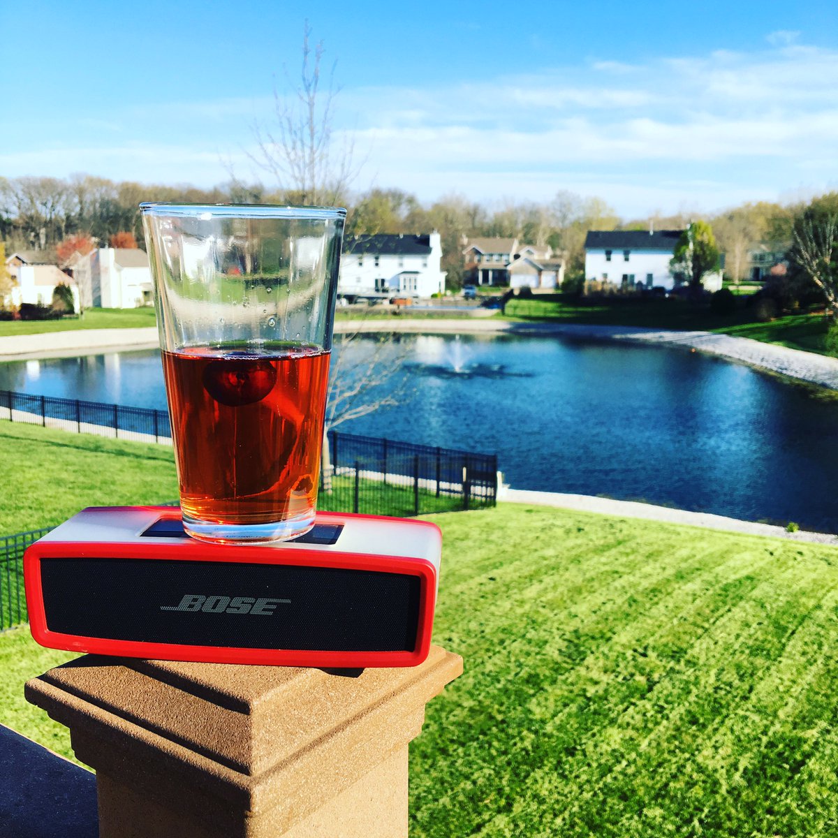 jscotheathman's tweet photo. Spring, Sangria and Song....all best delivered by @Bose #bose #bosesoundlinkmini2 https://t.co/3EzVuwovnN