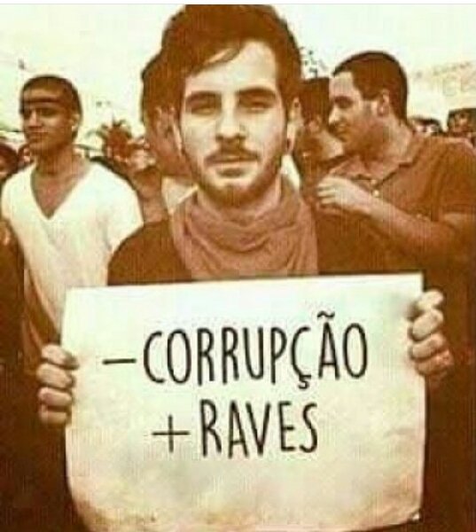 PobreDeSambo's tweet image. #TeQuedanPocosDiasCorrea 

💊💊💊🎧