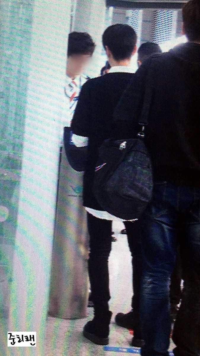 KOOJUNEfan's tweet photo. 160414 인천 출국✈️ #iKON #아이콘 #준회 #구준회 #JUNE https://t.co/ip3WPaA82j