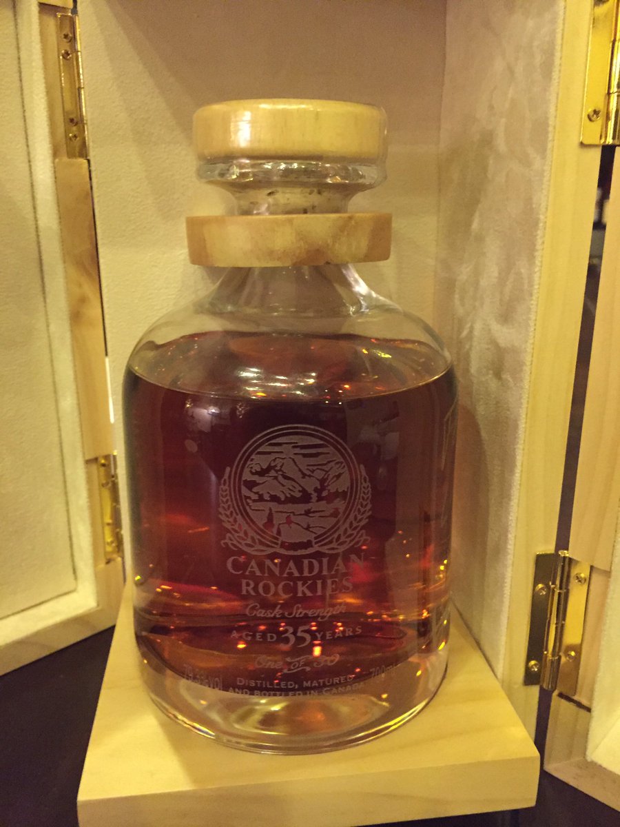 FountanaBevCo's tweet photo. The 35 YR Cdn Whisky dream  is now a reality! Huge thanks @HighwoodDistill @DavindeK @GlencairnGlass @VassiGroup ! https://t.co/eE1GVUxLv5