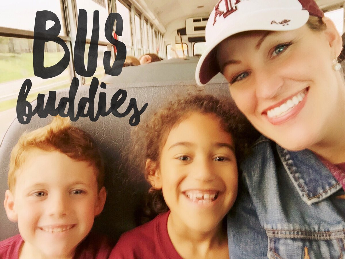 MsAlanizBCE's tweet photo. Bus fun 🎉❤️🎉 @bces1st https://t.co/QeQUmZuPYE