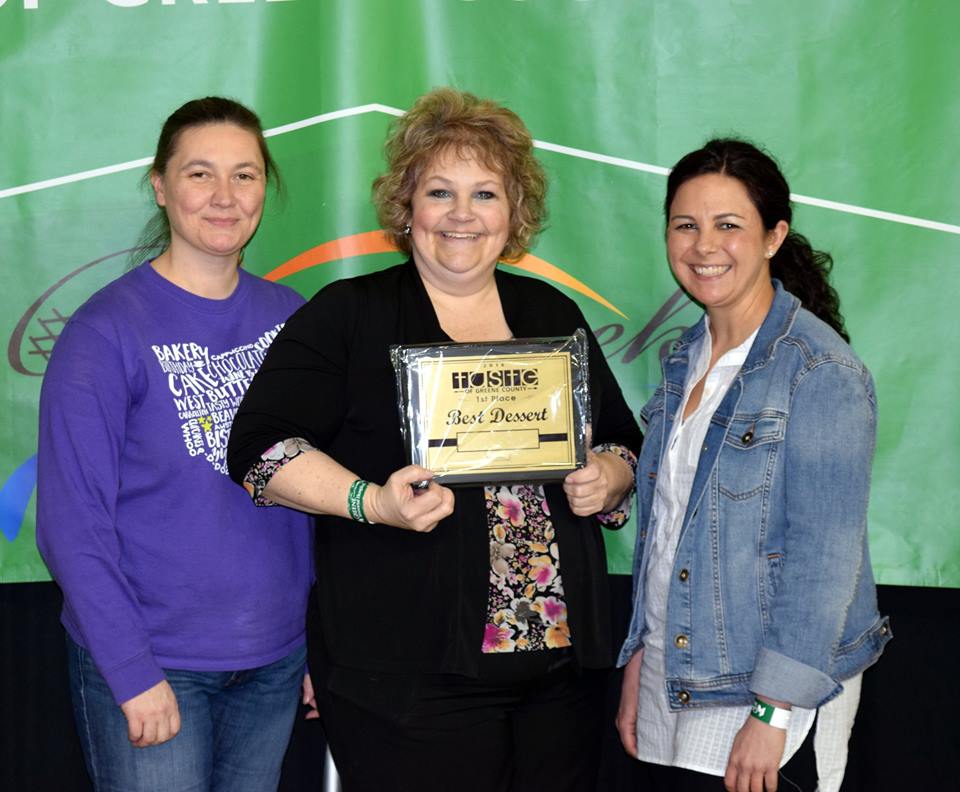 Beavercreek Chamber (@beavercreekcoc) on Twitter photo Congratulations to <a href="/eleCakeCo/">elé Cake Co.</a> on taking home 1st place in the Best Dessert category at the <a href="/TasteGreeneCo/">Taste of Greene Co</a> Congratulations to <a href="/eleCakeCo/">elé Cake Co.</a> on taking home 1st place in the Best Dessert category at the <a href="/TasteGreeneCo/">Taste of Greene Co</a>