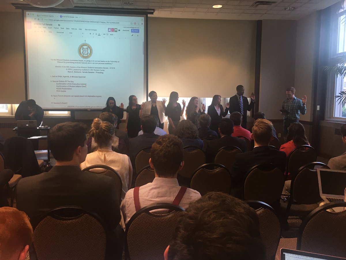 Empower_MU's tweet photo. Congratulations to the @MSAmizzou Executive Cabinet on being sworn in by @MSA_Senate 💛 #EmpowerMU https://t.co/WiWaN6MkCW
