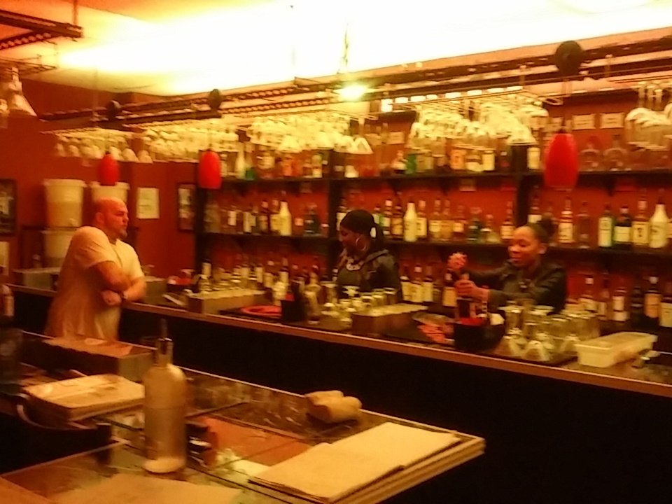 ActionBarBeasts's tweet photo. #nightclass #bartending #schoolgirls #atlanta https://t.co/htnOKhojEW