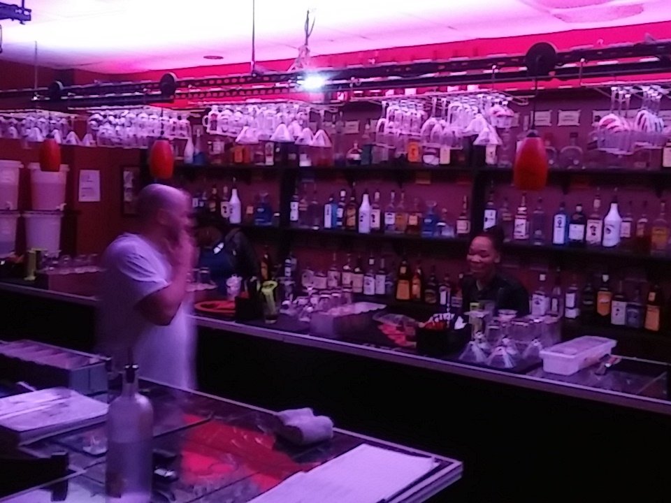 ActionBarBeasts's tweet photo. #nightclass #bartending #schoolgirls #atlanta https://t.co/htnOKhojEW