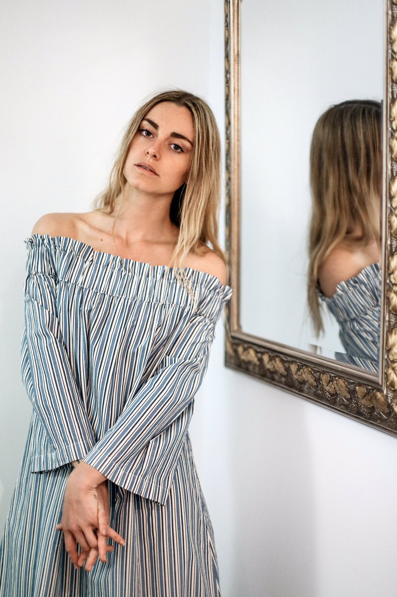 CoupJournal's tweet photo. @KaelenOhm talks fave TO restaurants &amp; vintage shops, her new projects,+ responsible fashion https://t.co/tlXnFXgn8v https://t.co/NgyfhD11LF