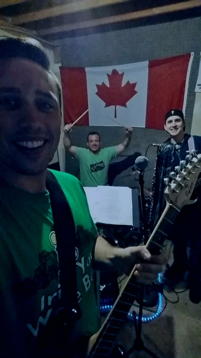 TheKiffs's tweet photo. The Kiffs, &amp; the many varied musical talents of the band #musicianmixup @kiffycoffey @bschmu @Tenderjord @macgreazy https://t.co/3q7rCCQ8B4