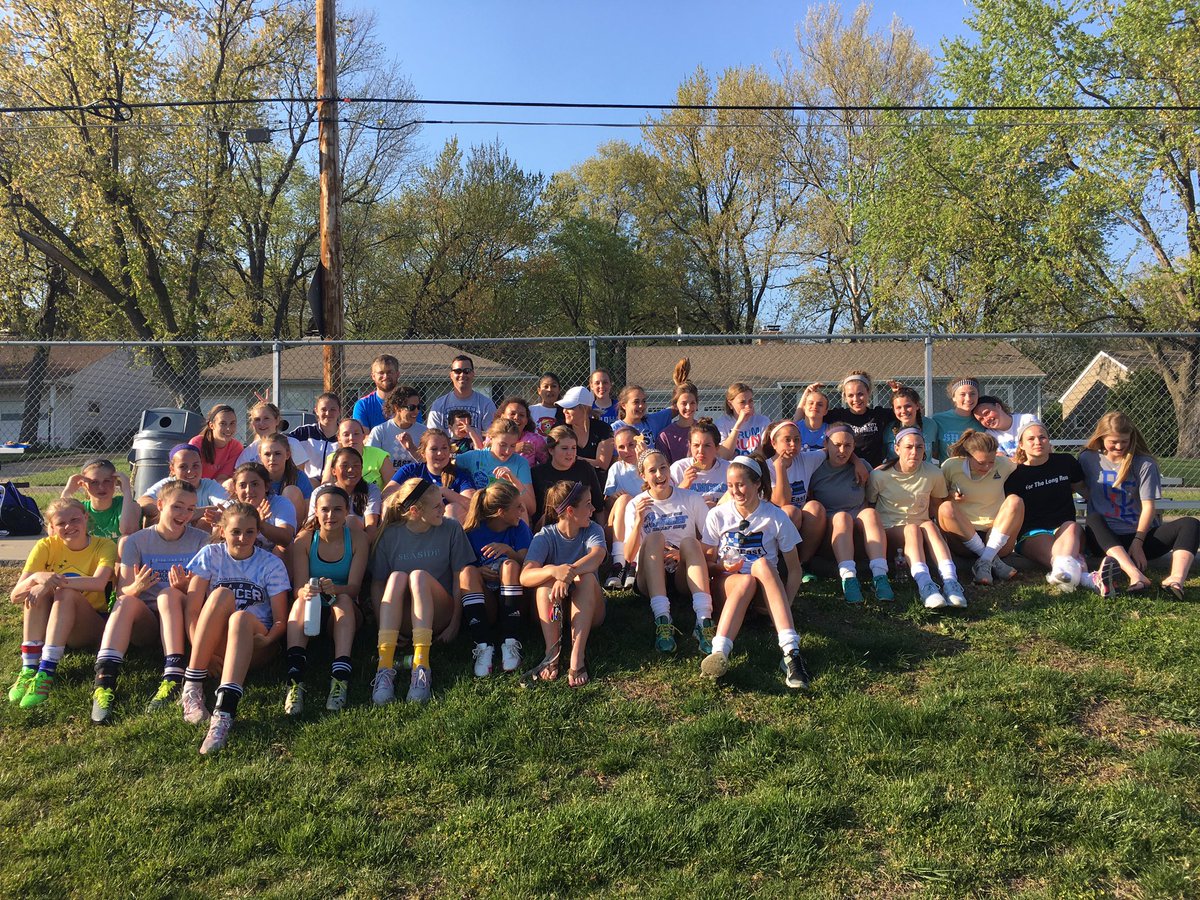 janeshook5's tweet photo. All Soccer Team Dinner...go Lancers⚽️ https://t.co/Xb6cyvfFIN