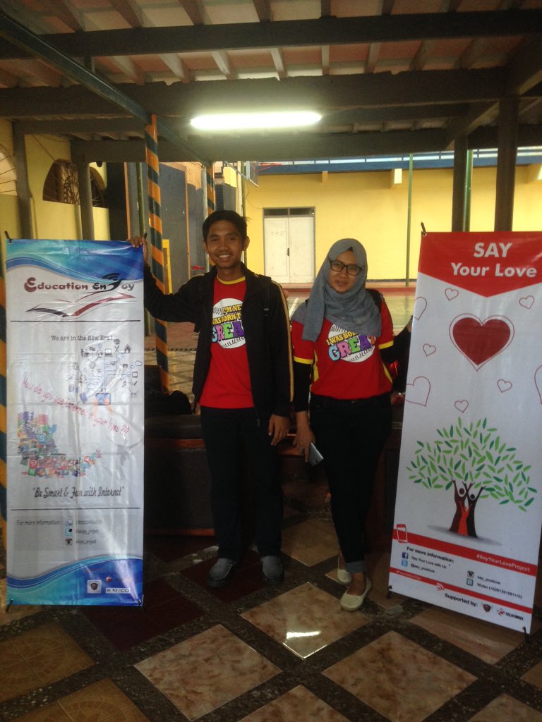 edujoy_project's tweet photo. Tim kami berkolaborasi dengan project sosial lainnya,#bersamakitabisa #edujoy #futureherot5el https://t.co/hJ2ZCAH0e8
