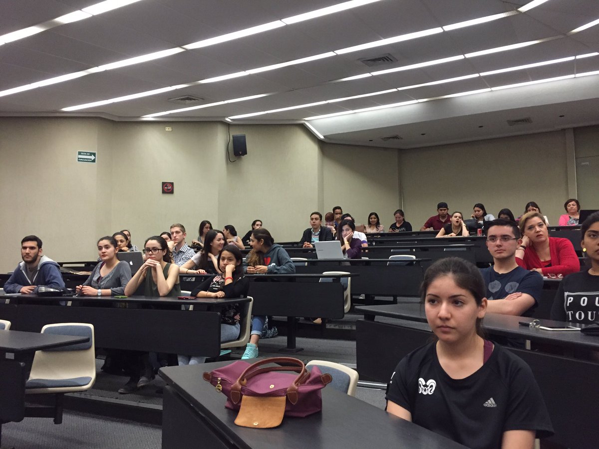 DCS_TecdeMty's tweet photo. ¡Comenzamos con el 3º Seminario Multidisciplinario de #CienciasDeLaSalud! Tema:Transtornos de Conductas Alimentarias https://t.co/7lVn4Xecto