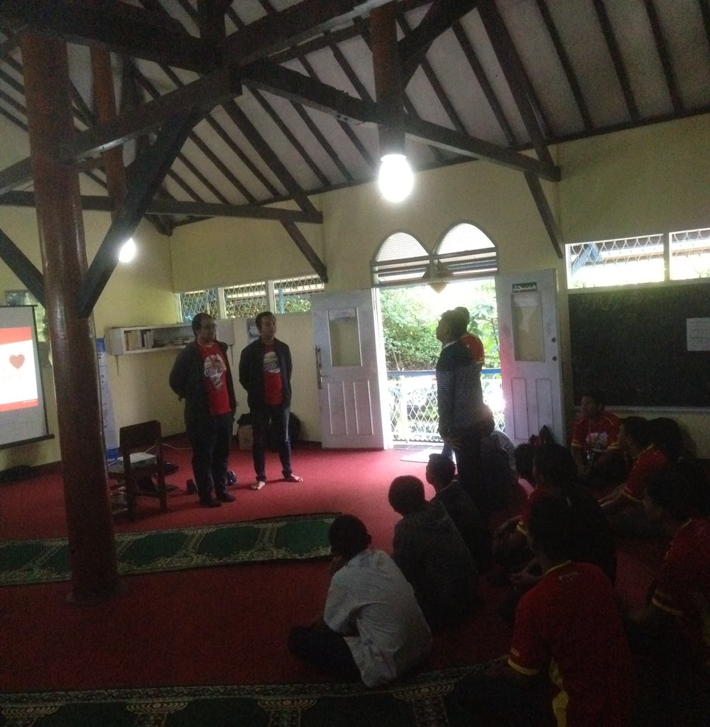 edujoy_project's tweet photo. Tak kenal mak tak sayang, yuk kita mulai dengan perkenalan dulu yaah :) #edujoy #futureherot5el https://t.co/yial6H3JS5