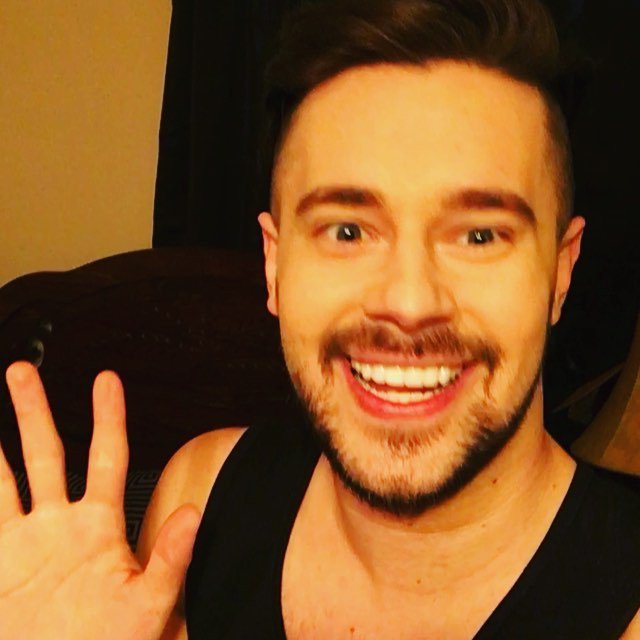 Represent's tweet photo. .@ChrisCrocker explains the message behind the #worstvsbest tee! https://t.co/8AwWoiTd2G https://t.co/4qlzwBxR7d