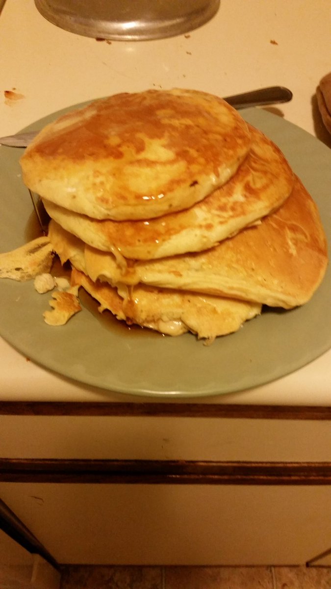 andy_ross4's tweet photo. The pancakes I made tonight look so good, they could be in a magazine. #Food @CoachDanRoss #Forkability @ELJanssen https://t.co/hxvdjyQwGx